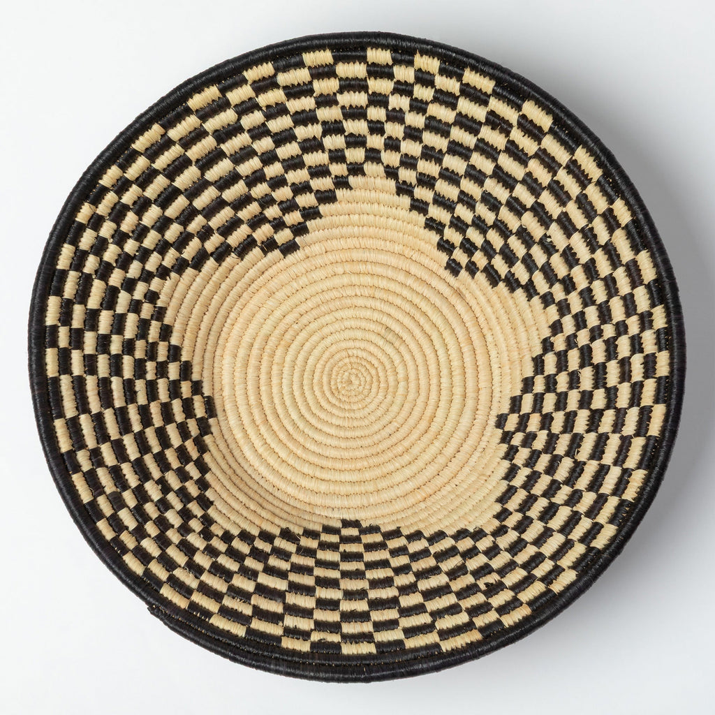 Handwoven Raffia Checkered Star Bowl