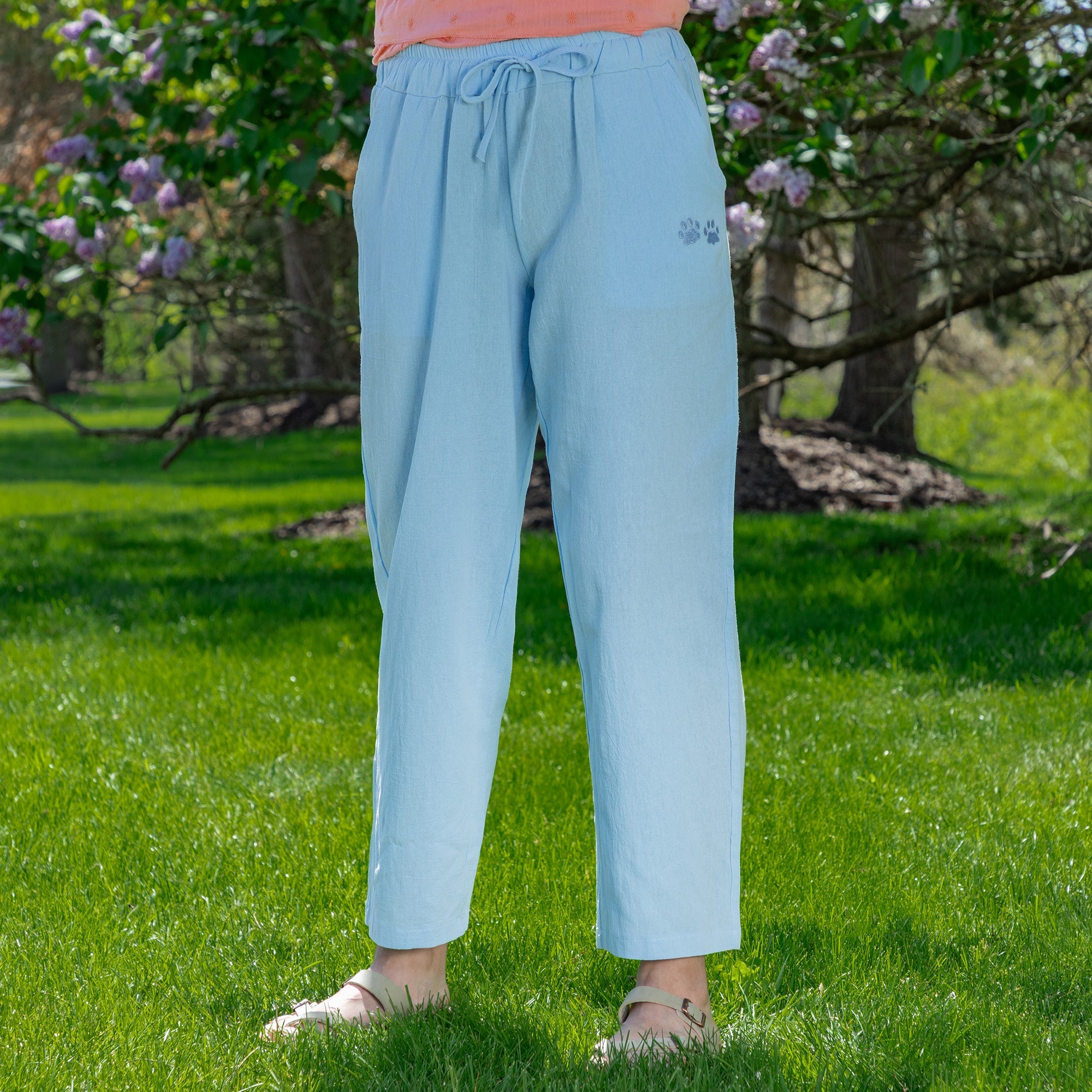 Paw Print Lightweight Cropped Pants