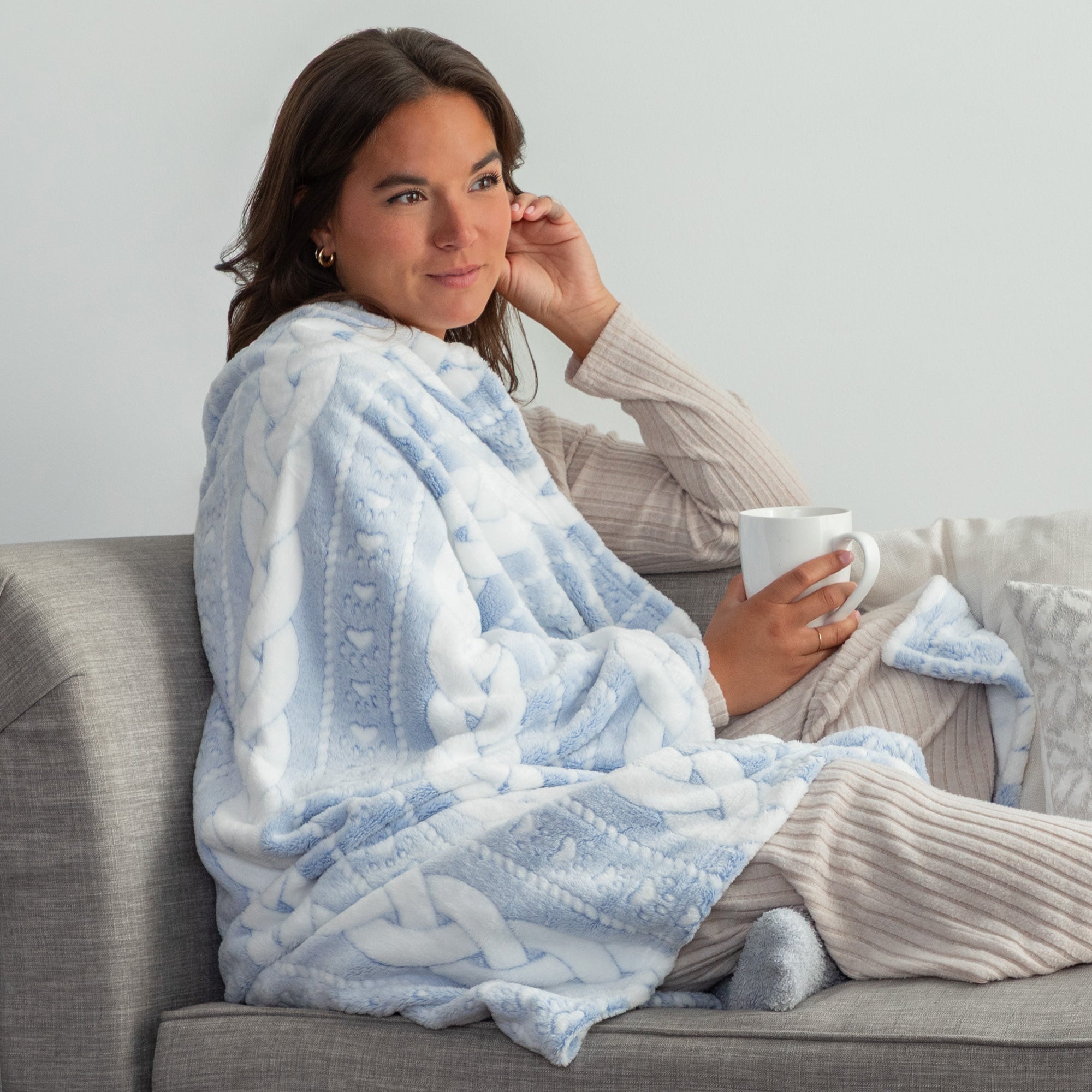Paw Prints & Cable Fleece Blanket