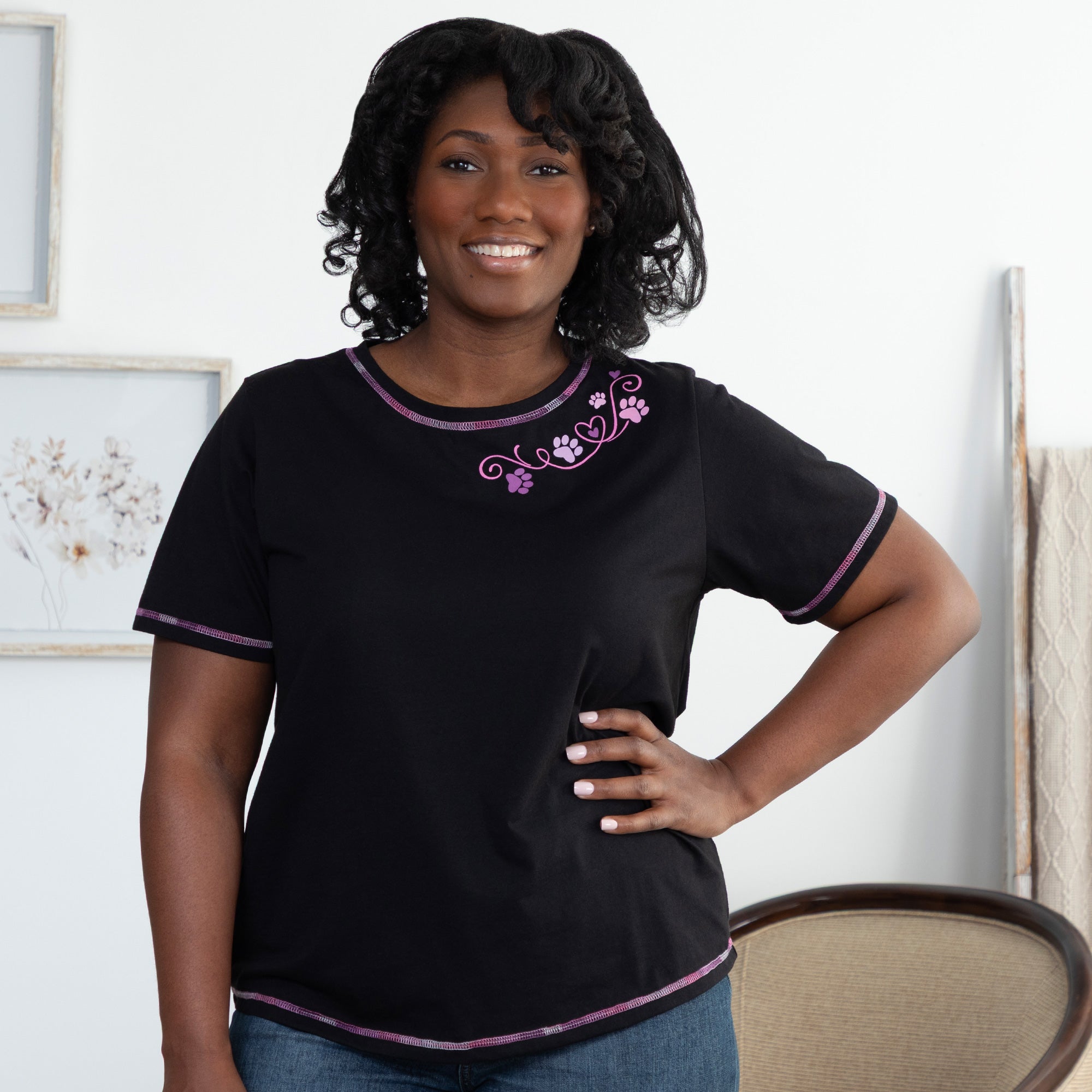 Soft Steps Paw Print Contrast Stitch Tee