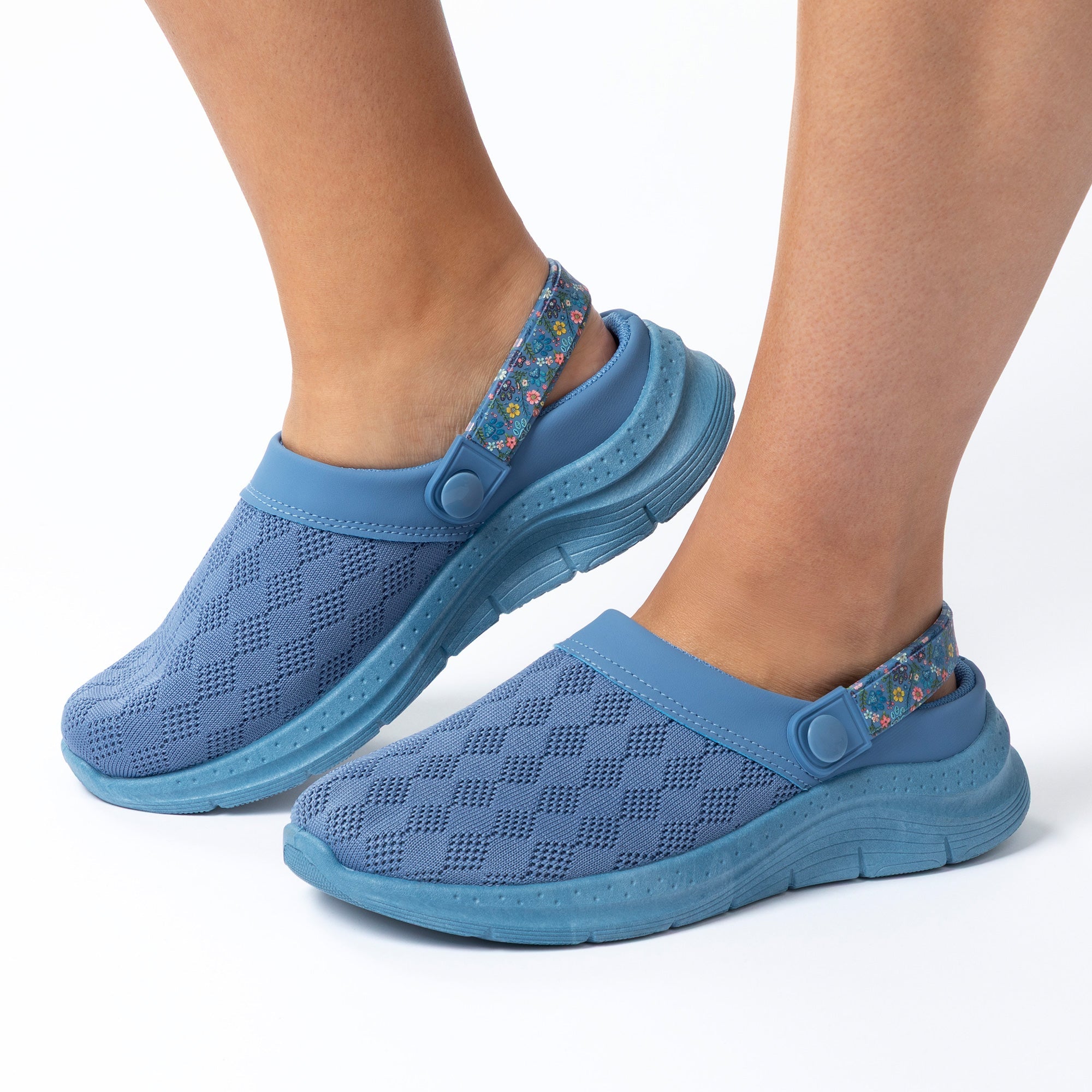 Paw Flexible Knitted Slip-On Clogs with Convertible Strap