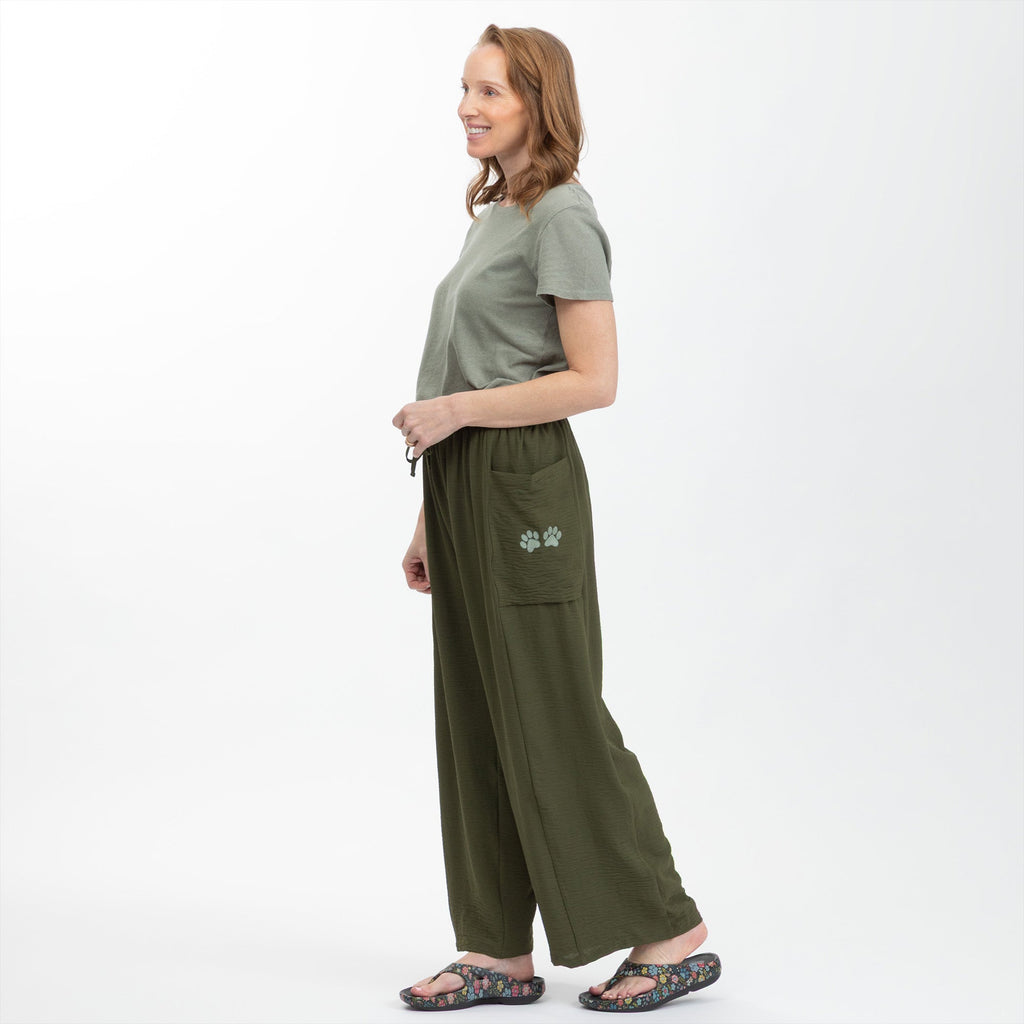 Paw Print Relaxed Lightweight Wide Leg Pants with Pockets