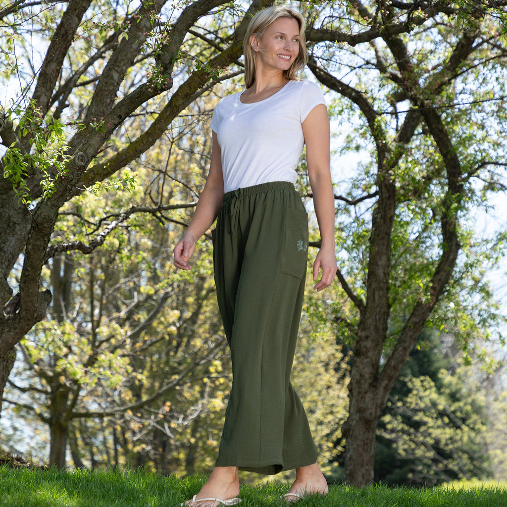 Paw Print Relaxed Lightweight Wide Leg Pants with Pockets