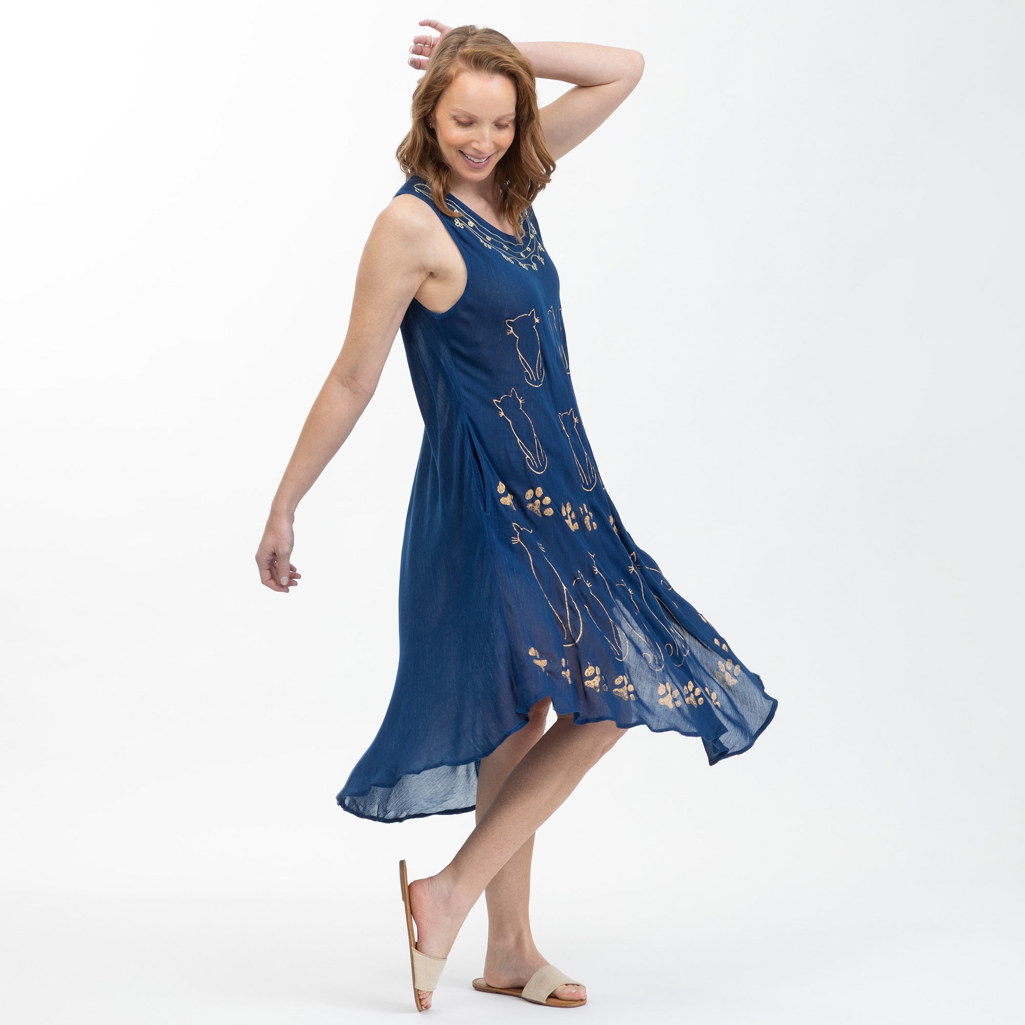 Golden Cats Sleeveless Lightweight Dress with Pockets