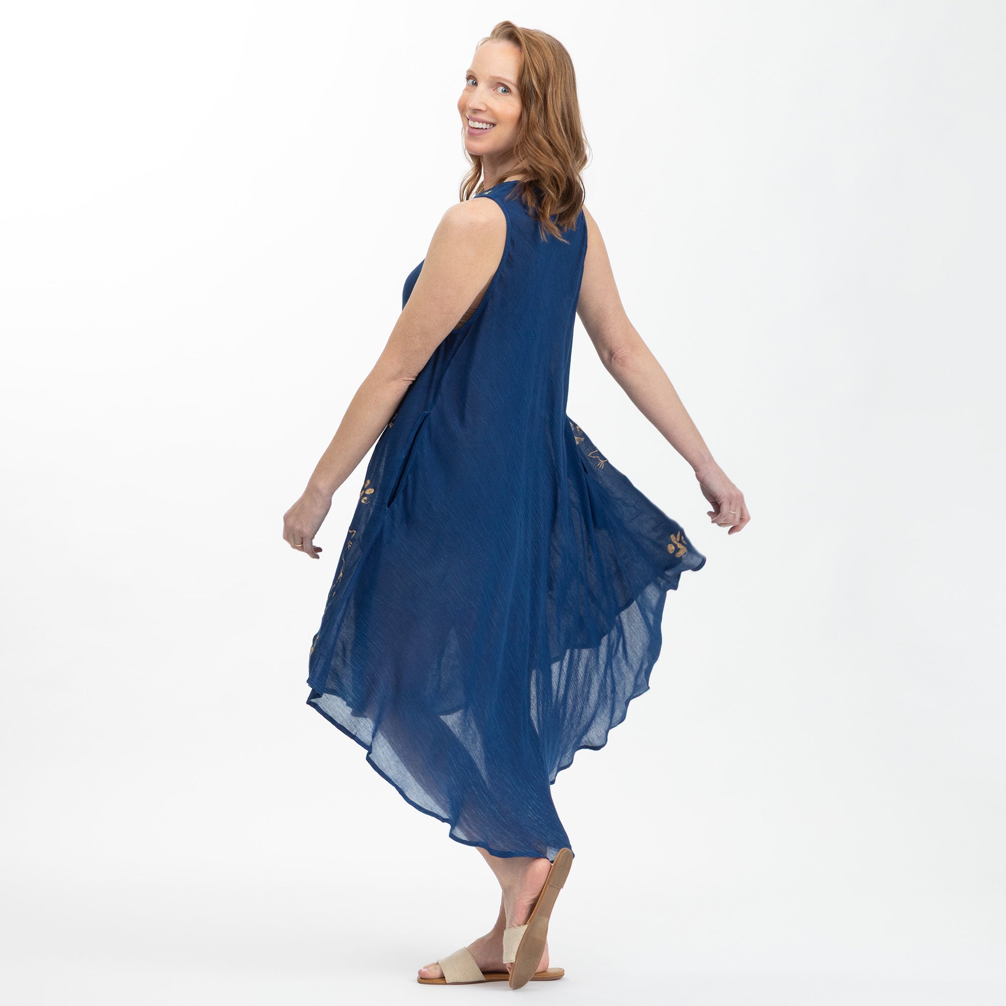 Golden Cats Sleeveless Lightweight Dress with Pockets