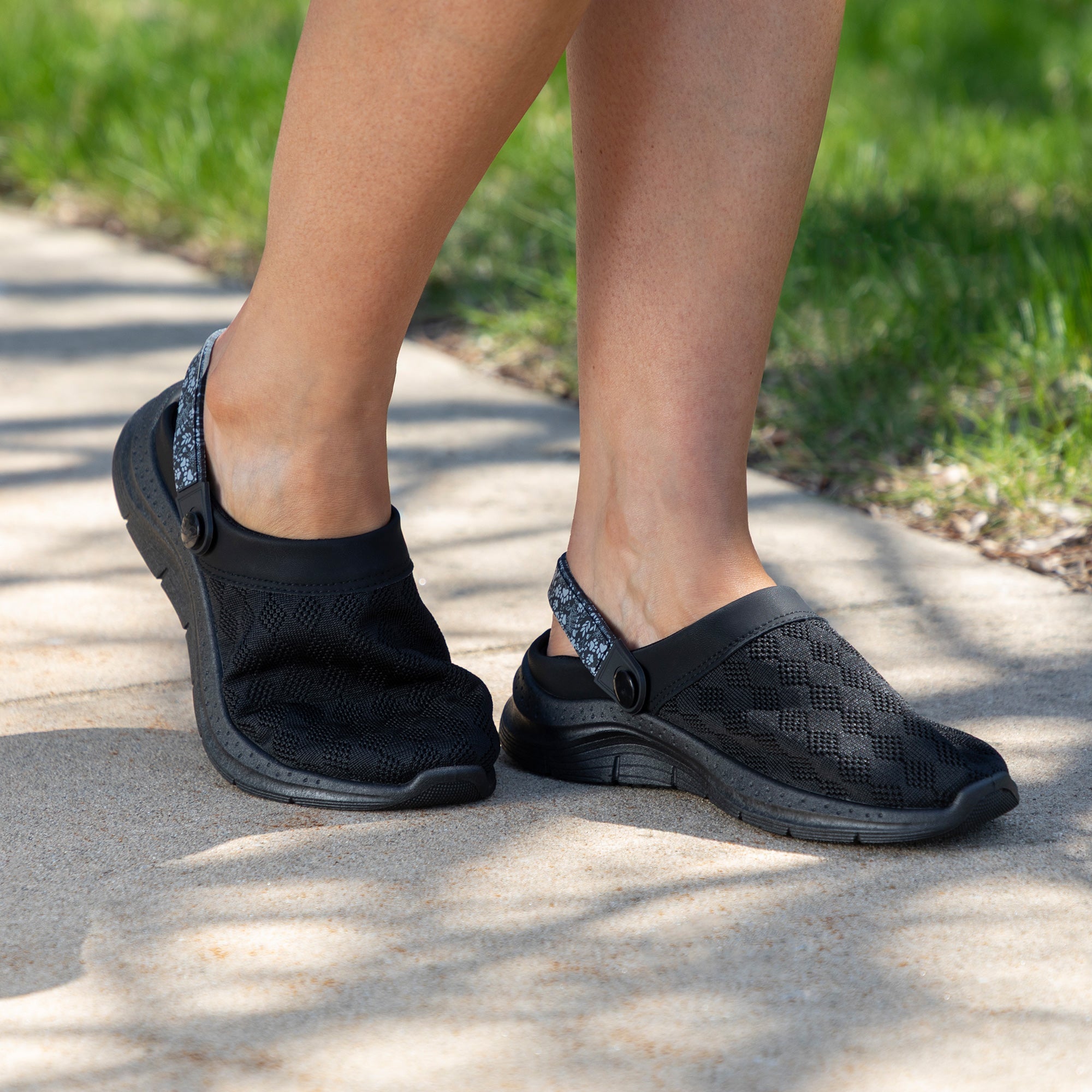 Paw Flexible Knitted Slip-On Clogs with Convertible Strap